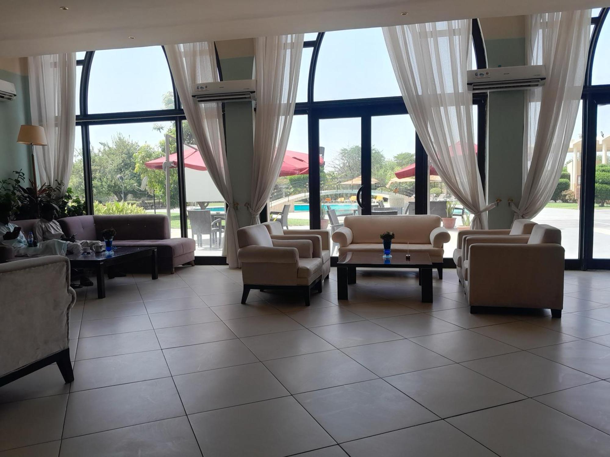 L'Amitie Hotel N'Djamena Exterior photo